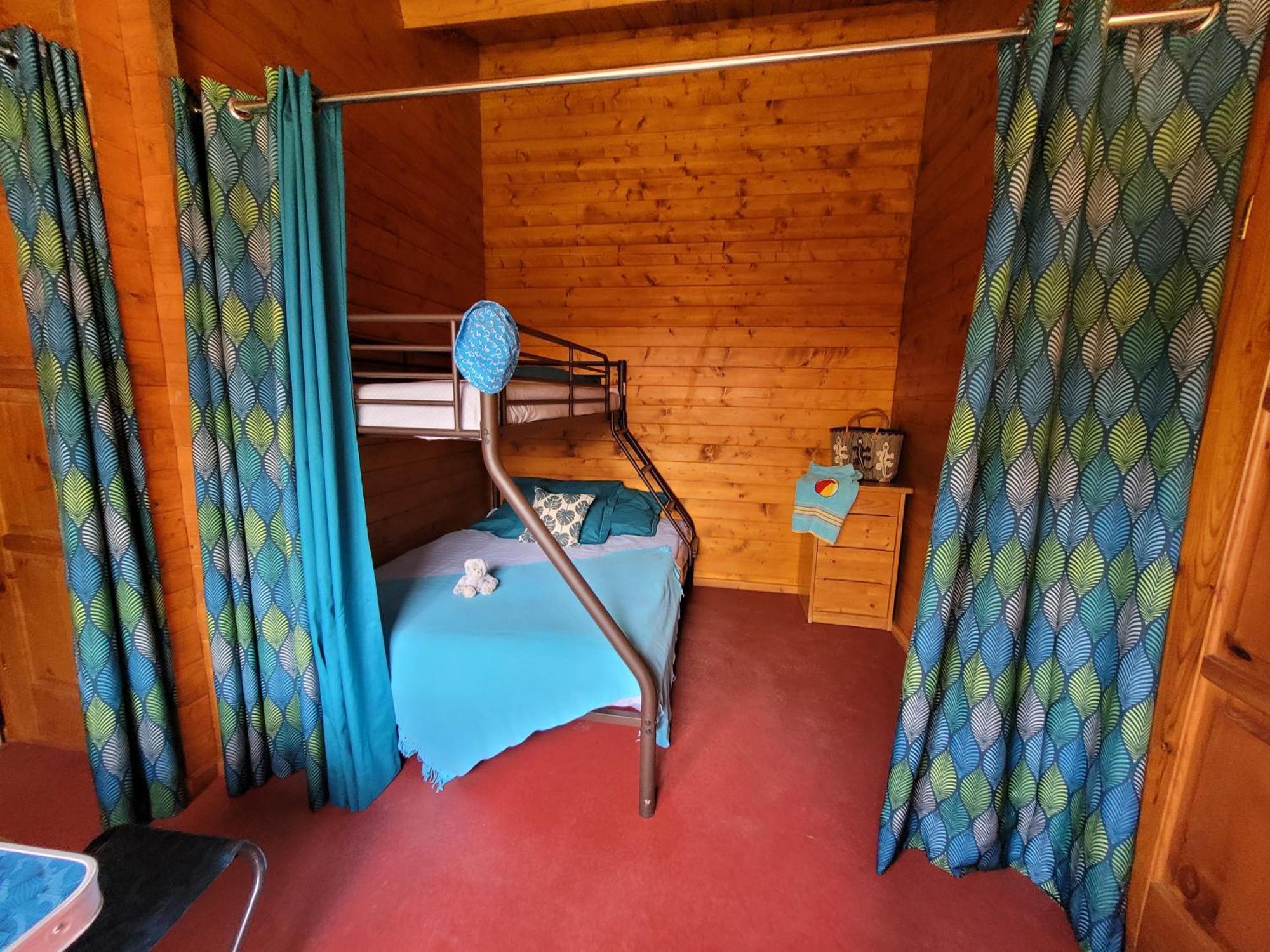 Camping Les 2 Salamandres Arces-sur-Gironde Extérieur photo